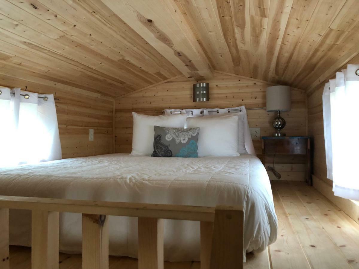 Austin'S Original Tiny Home Hotel/ Oak Forest ภายนอก รูปภาพ
